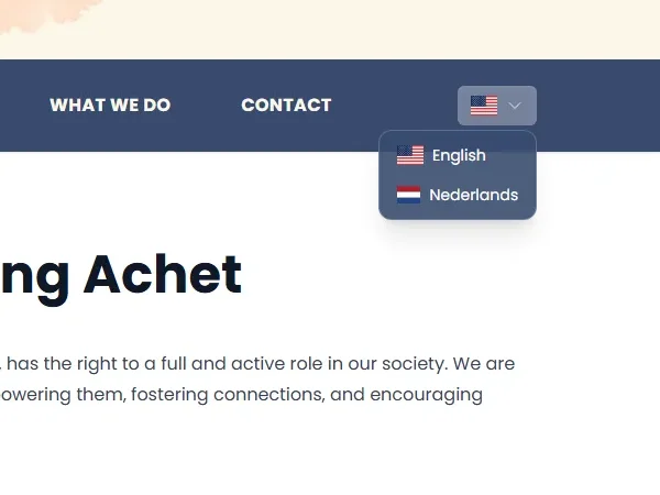 De taalwisselaar van Stichting Achet opengeklapt, met de keuze tussen English en Nederlands